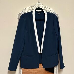 Project runway, navy blazer